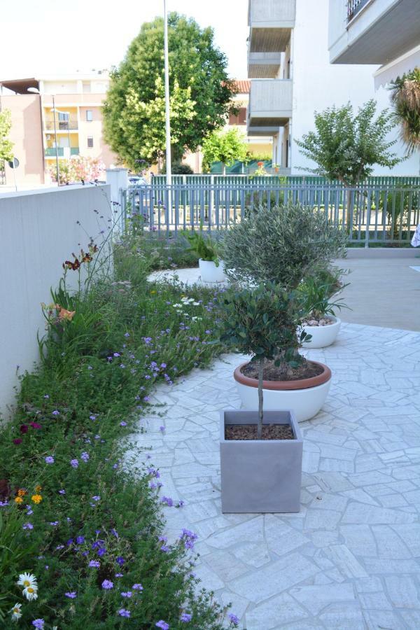 Casa Polly B&B Grottammare Kültér fotó
